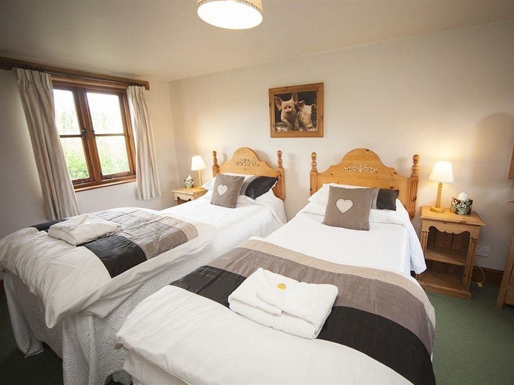 Beeches Farmhouse Country Cottages & Rooms Bradford-On-Avon Екстер'єр фото